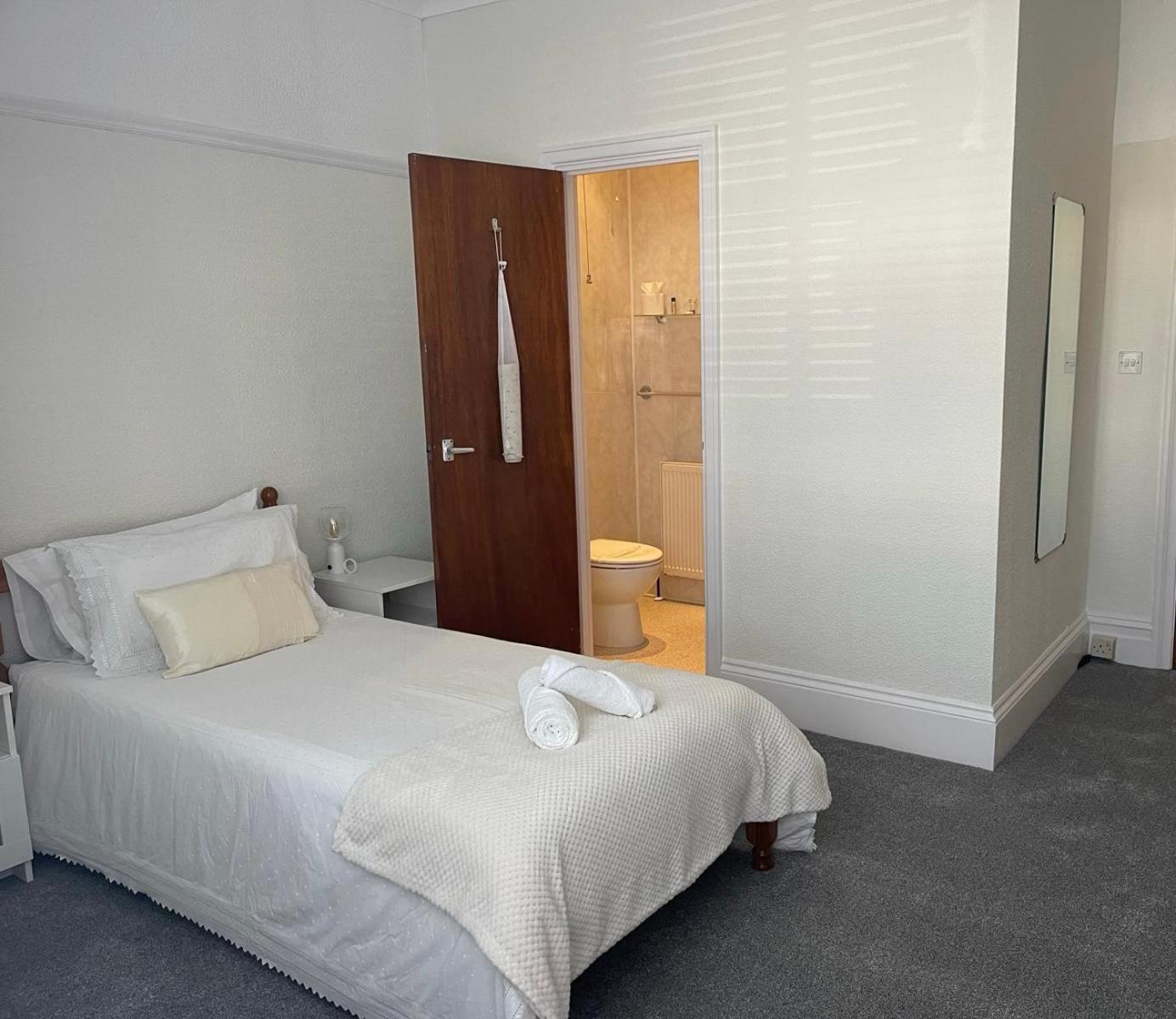 Capri Guest House Torquay Zewnętrze zdjęcie
